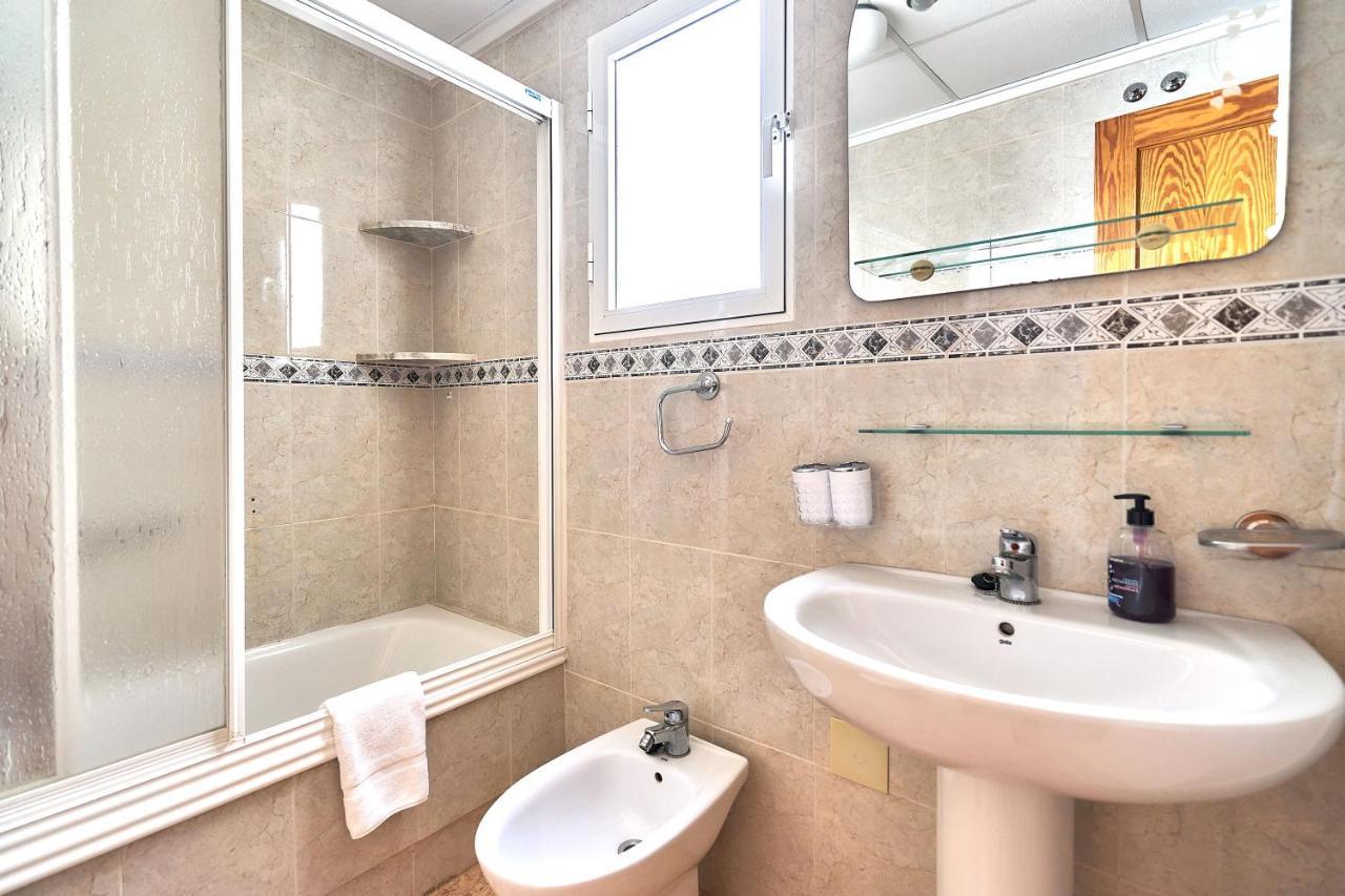 Espanhouse David 2 Bedroom Apartment Torrevieja With Pool Екстер'єр фото
